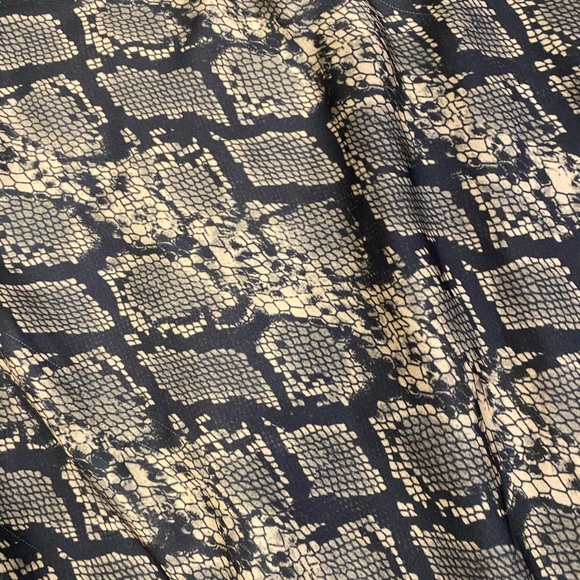 Urban Outfitters Snakeskin skirt - Picture 3 of 4